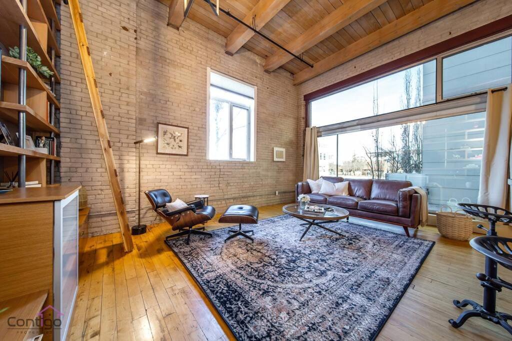 Historic Jd Loft, Near Ice District, Rogers Place, Ug Parking Едмънтън Екстериор снимка
