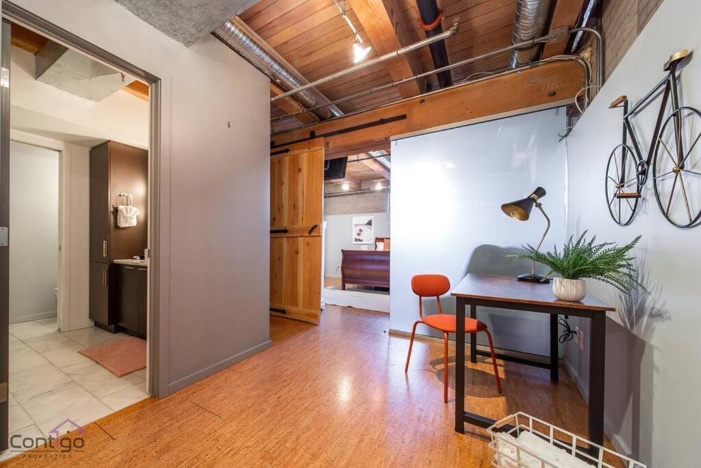 Historic Jd Loft, Near Ice District, Rogers Place, Ug Parking Едмънтън Екстериор снимка