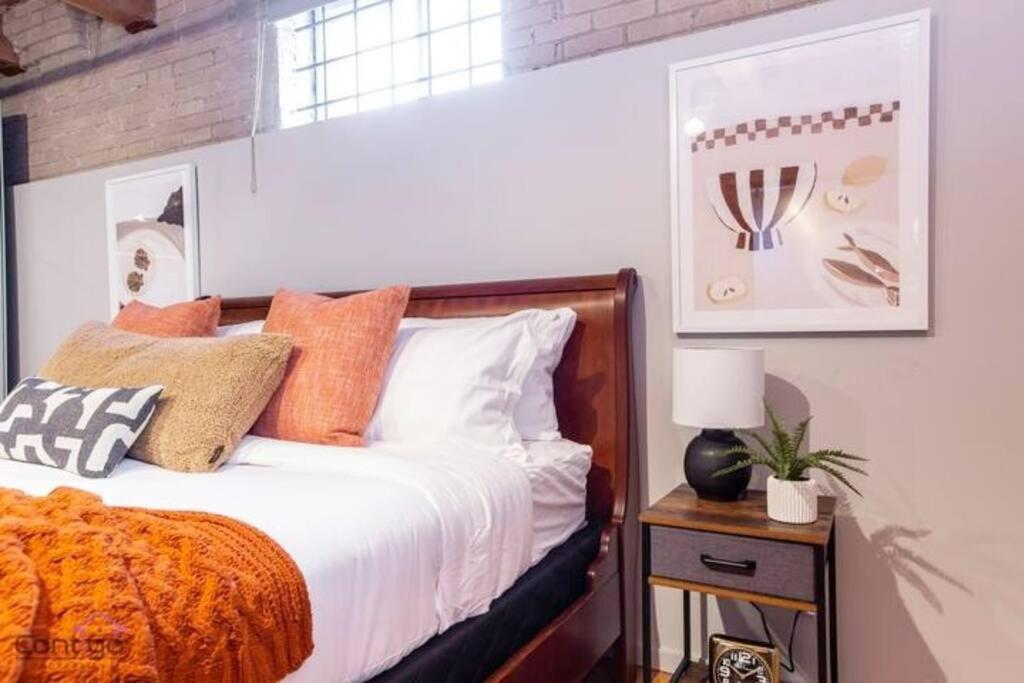 Historic Jd Loft, Near Ice District, Rogers Place, Ug Parking Едмънтън Екстериор снимка