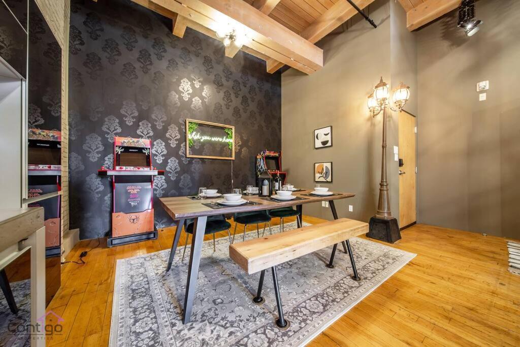 Historic Jd Loft, Near Ice District, Rogers Place, Ug Parking Едмънтън Екстериор снимка