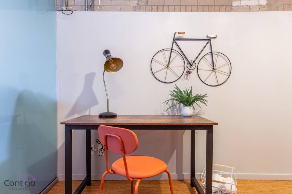 Historic Jd Loft, Near Ice District, Rogers Place, Ug Parking Едмънтън Екстериор снимка
